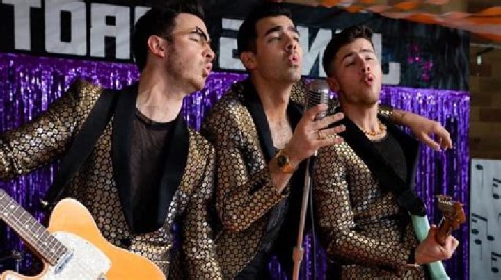 5 of our favourite Jonas Brothers music videos