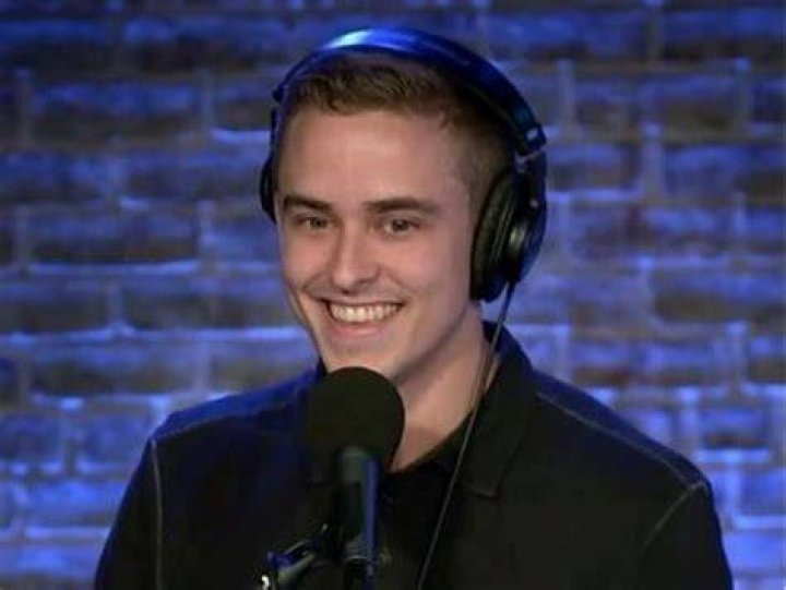 Steve Nowicki Girlfriend Adrianne Russell Age, Height, Instagram Adrianne Russell age