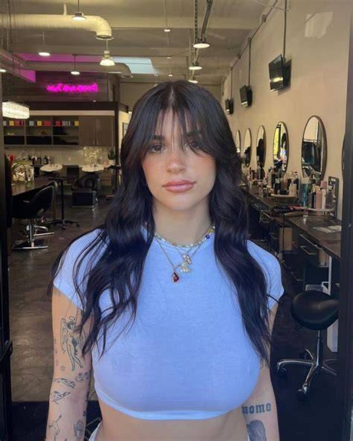 Ari Kytsya Biography: Age, Boyfriend, Real Name, Net Worth, Plastic Surgery, Implants, Height
