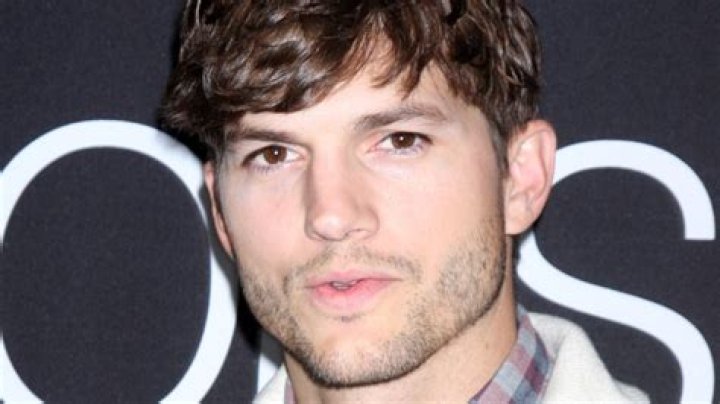 Ashton Kutcher Might've Fathered January Jones' Baby? Ashton Kutcher Might've Fathered January Jones' Baby?