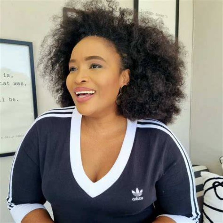 Ayanda Borotho bio