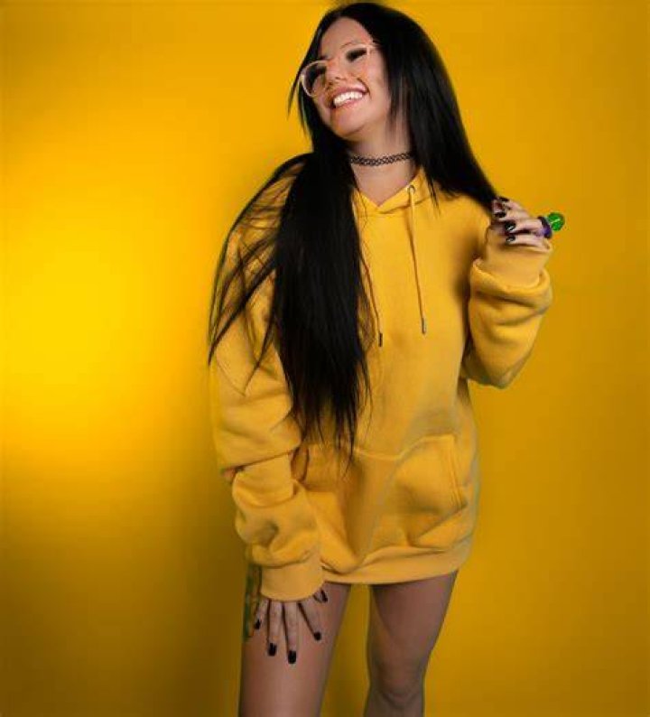 Billboard Charting Artist Caitlynne Curtis Shares "I Will Survive"