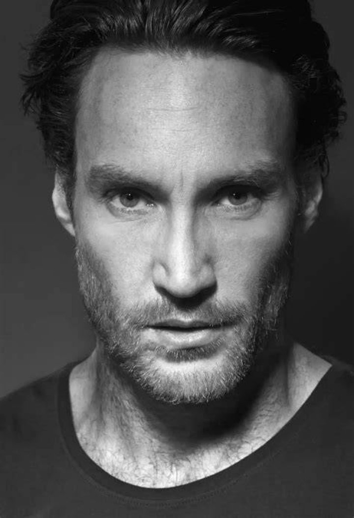 Callan Mulvey- Wiki, Age, Height, Net Worth, Wife, Ethnicity
