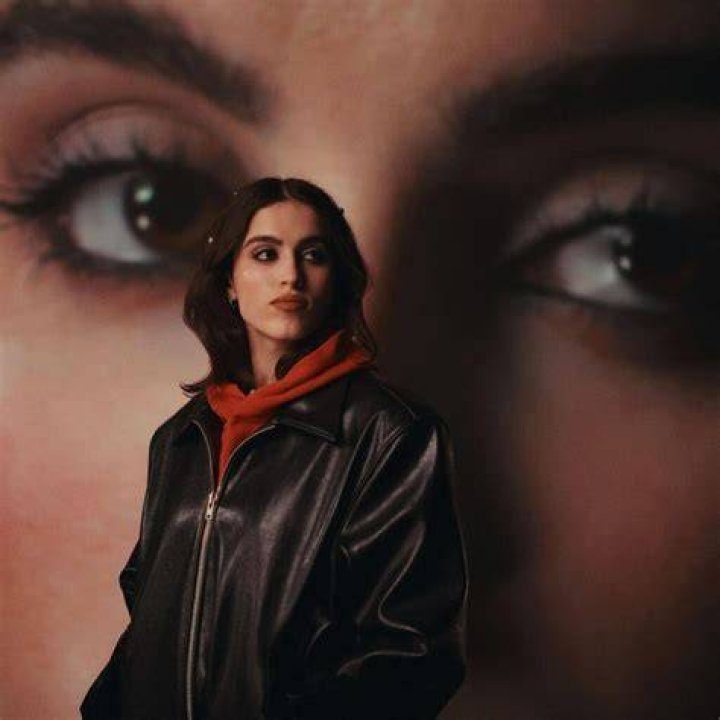 Cat Turner releases her new single "Easier"