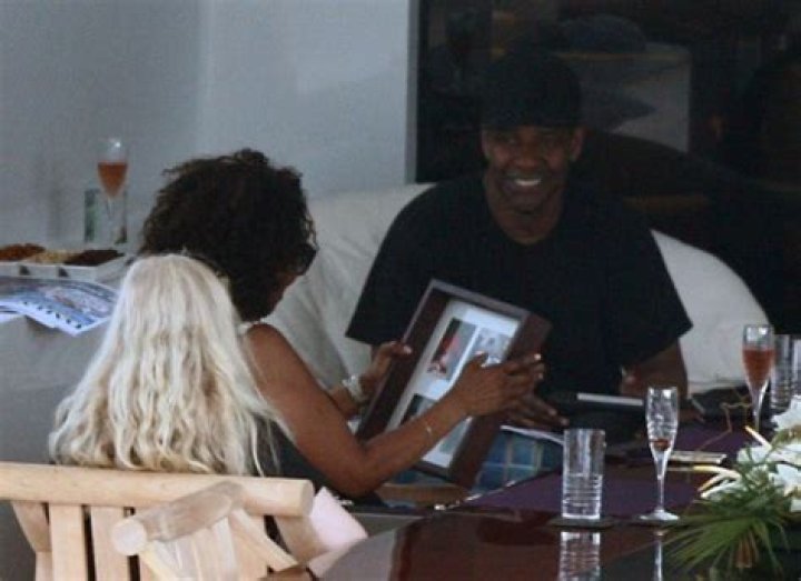 Denzel Washington Cheating On His Wife Of 30 Years – Report