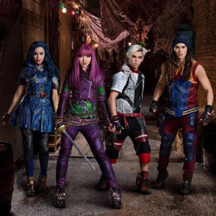 Disney Descendants 3 Drops New Image Of Original Villain Kids Mal, Evie, Carlos, And Jay