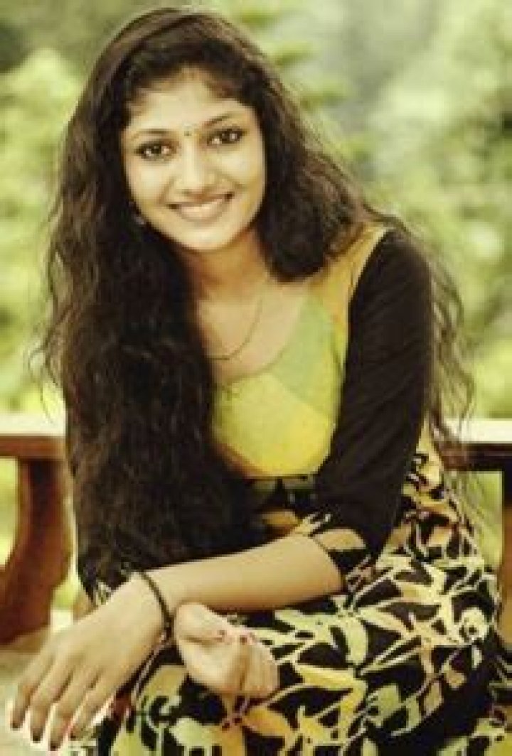 Drishya Raghunath Biography: Husband, Age, Net Worth, Boyfriend, Movies, Instagram, Height, Wikipedia, Parents