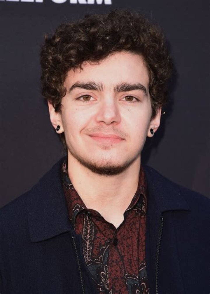 Elliot Fletcher Speaks Out About Transphobia!