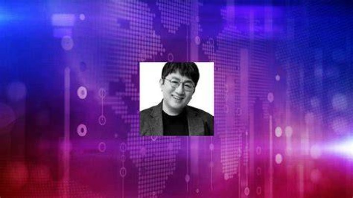 Fame | Bang Si-hyuk net worth and salary income estimation Apr, 2024