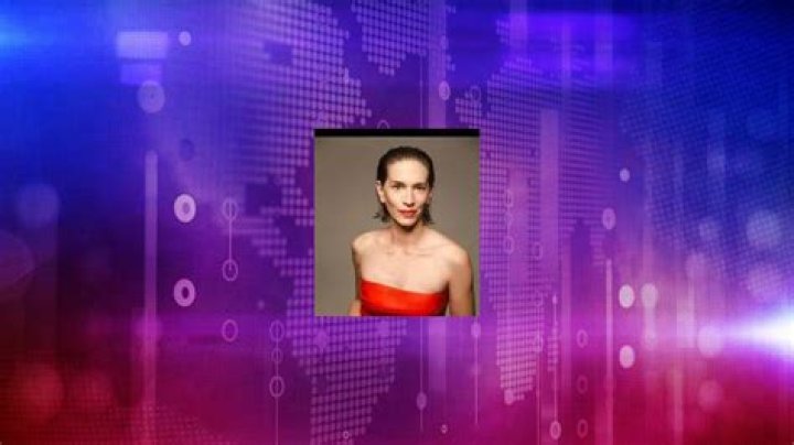 Fame | Laura Bailey net worth and salary income estimation Apr, 2024