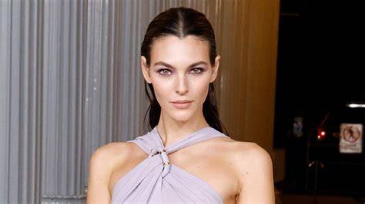 Fame | Vittoria Ceretti net worth and salary income estimation Apr, 2024