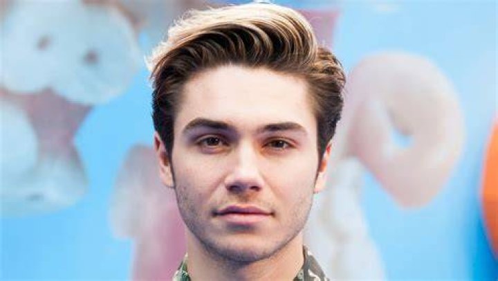 George Shelley Announces Details of Upcoming Debut Solo Project