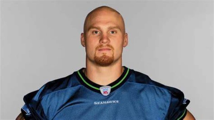 Isaiah Kacyvenski Biography: Age, Net Worth, Twitter, Salary, Stats, Wife, Education, Wikipedia