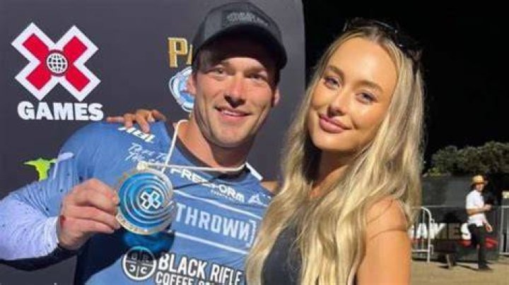 Jayo Archer Girlfriend