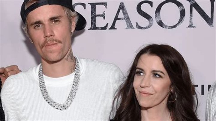 Justin Bieber’s Mother Pattie Mallette Pressures Son To Mend Broken Relationship With Selena Gomez, Personally Tweets SelGo?