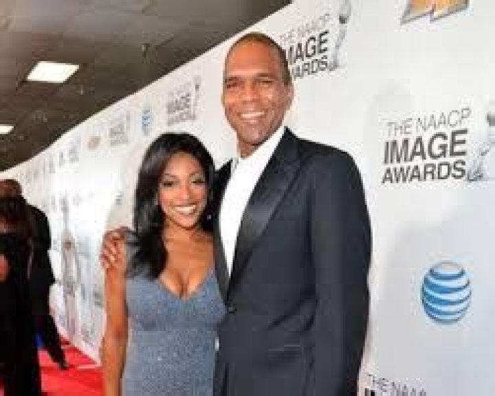 Kellita Smith Children, Net Worth, Married, Husband, Measurements