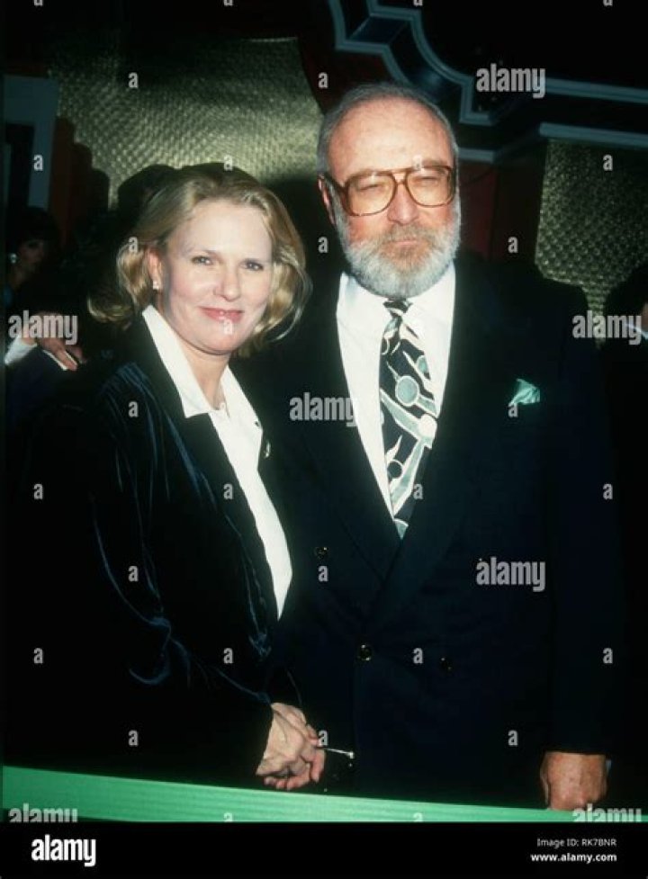 Know All About Sharon Gless Husband Barney Rosenzweig!