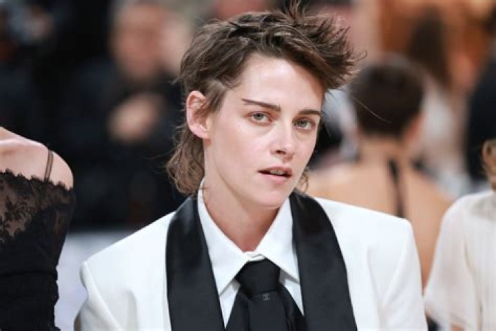 Kristen Stewart’s Sex is Awful Even On Camera – Sam Riley Disses Trampire