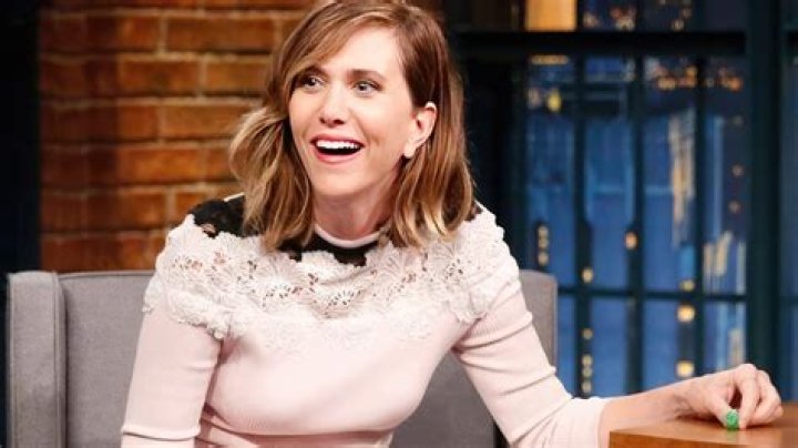 Kristen Wiig Strokes Her Love With The Strokes Fabrizio Moretti
