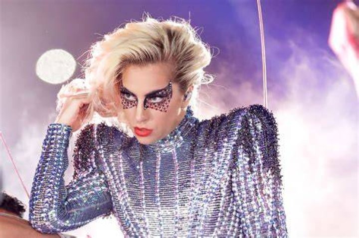 Lady Gaga to replace Beyoncé as Coachella headliner