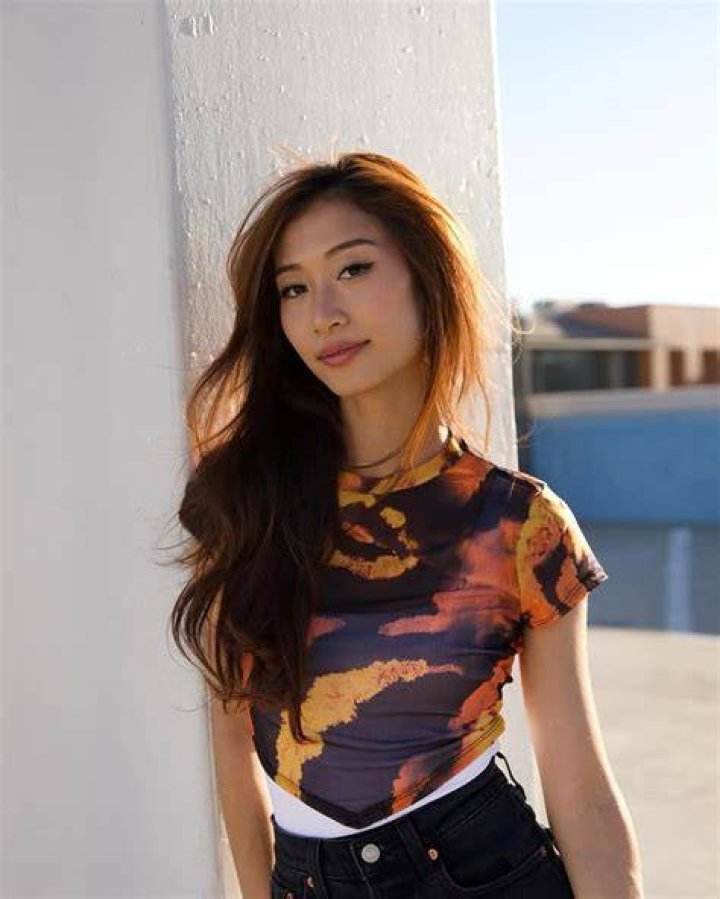 Linda Dong- Age, Bio, Wiki, Boyfriend, Height, Net Worth