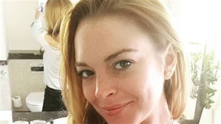 Lindsay Lohan Lands A New Television Role With "Sick Note"