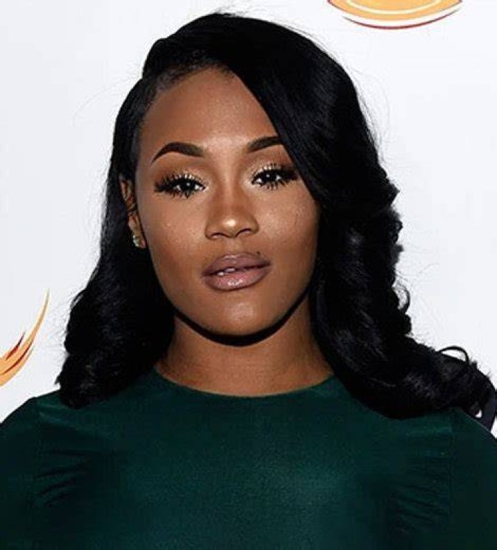 Lira Mercer biography
