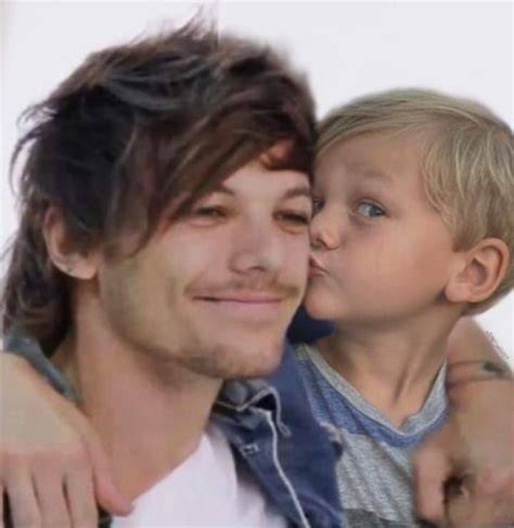 Louis Tomlinson Supports Child's Dreams 1