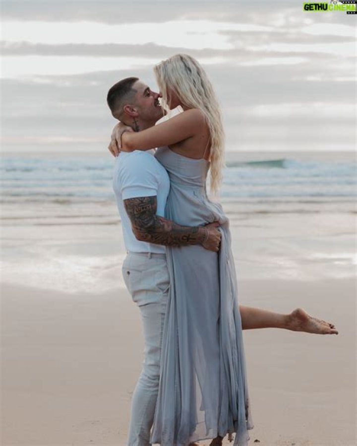 Love Island 2019: Lucie Donlan Wiki, Bio, Age, Height, Boyfriend, Birthday, Ethnicity, Background!
