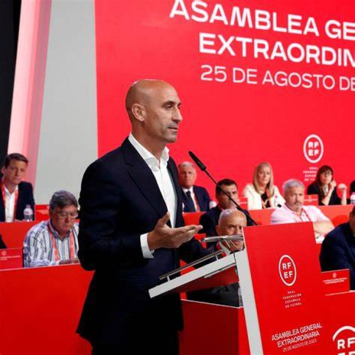 Luis Rubiales Wife Manuela Delicado Vega