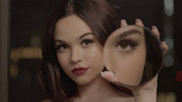 Maggie Lindemann shares official music video for 'Obsessed'