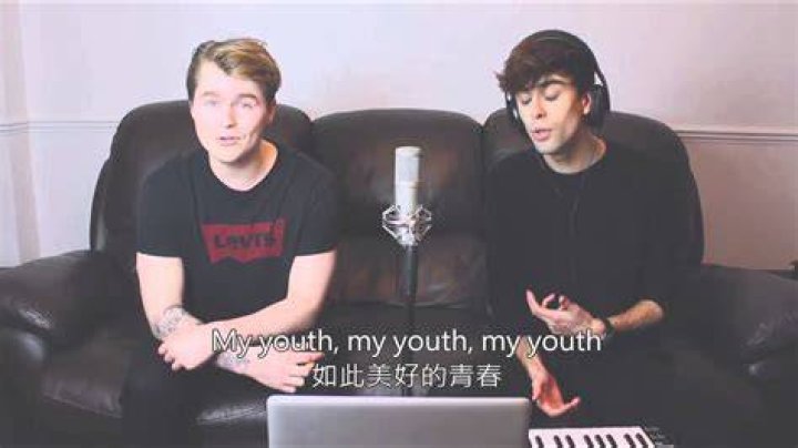 Matt DeFreitas and Joe Conaboy cover Troye Sivan's 'Youth'