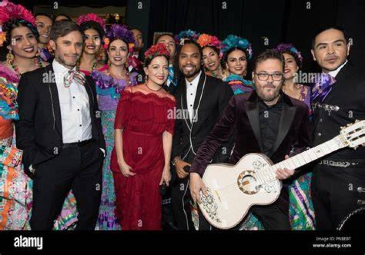 Miguel, Natalia Lafourcade and Gael García Bernal perform Coco's 'Remember Me' at the Oscars