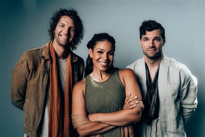 Multi-GRAMMY® Award-winning duo for KING + COUNTRY drops a new version of 'Love Me Like I Am' featuring Jordin Sparks