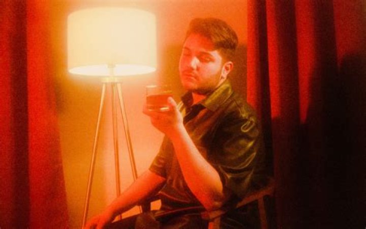 Music Premiere: William Maus Drops Debut EP ‘WHO YOU’RE TALKING WITH’