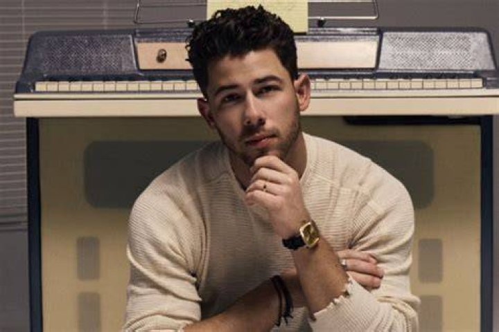Nick Jonas teases new video