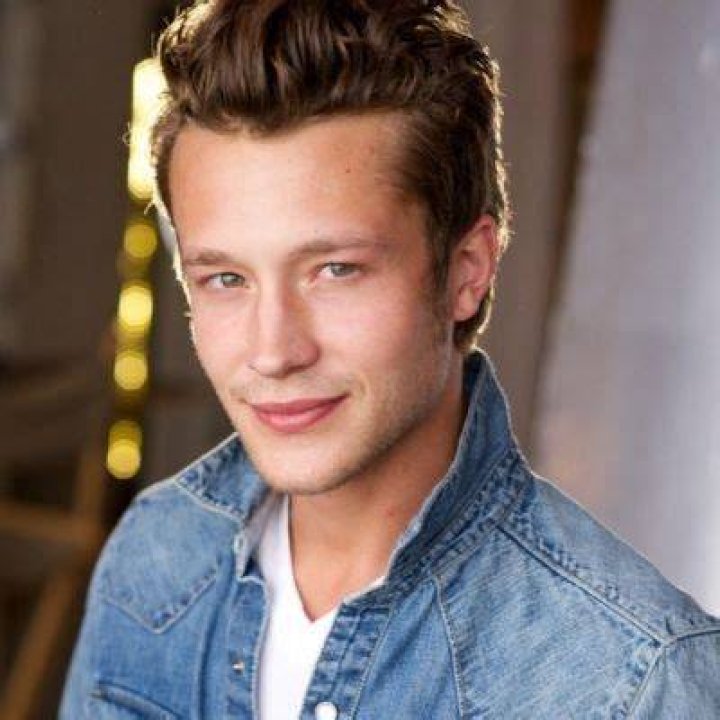 Nick Roux- Wiki, Age, Height, Net Worth, Girlfriend, Ethnicity