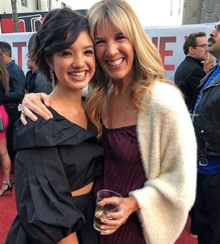 Peyton Elizabeth Lee Bio, Age, Height, Parents And Family Life Of The Actress