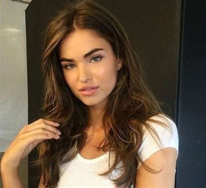 Robin Marjolein Holzken Wiki, Bio, Age, Height, Boyfriend & Net Worth