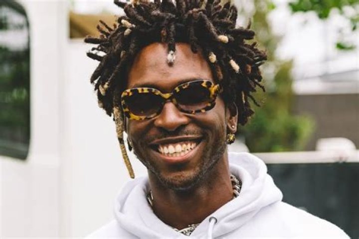 SAINt JHN Biography: Girlfriend, Net Worth, Age, Songs, Website, Height, Roses, Wikipedia, Wife, Albums, Tour, Lyrics, Merch, Collection One