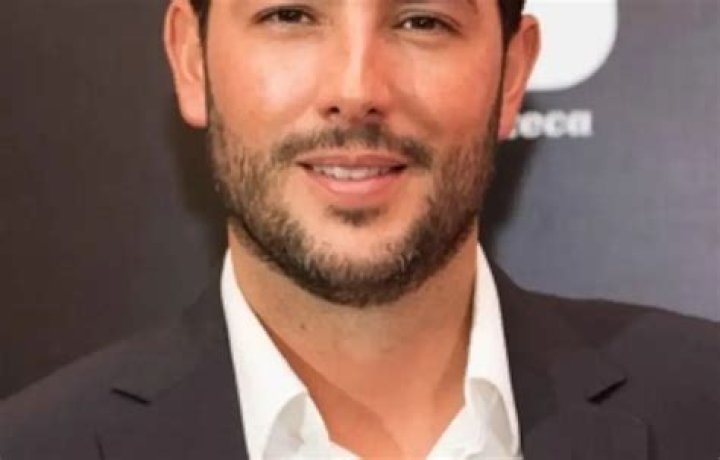 Sebastián Salinas Biography: Wife, Age, Instagram, Net Worth, Wikipedia, Height, Girlfriend