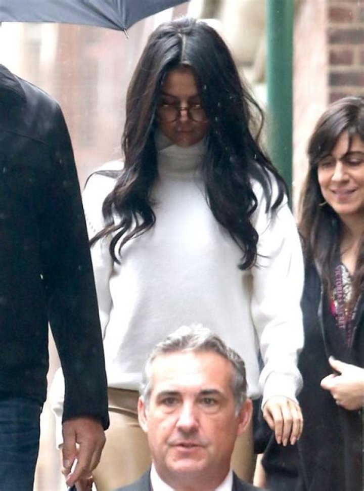Selena Gomez Gives Up on Justin Bieber Reunion: Selling Calabasas House