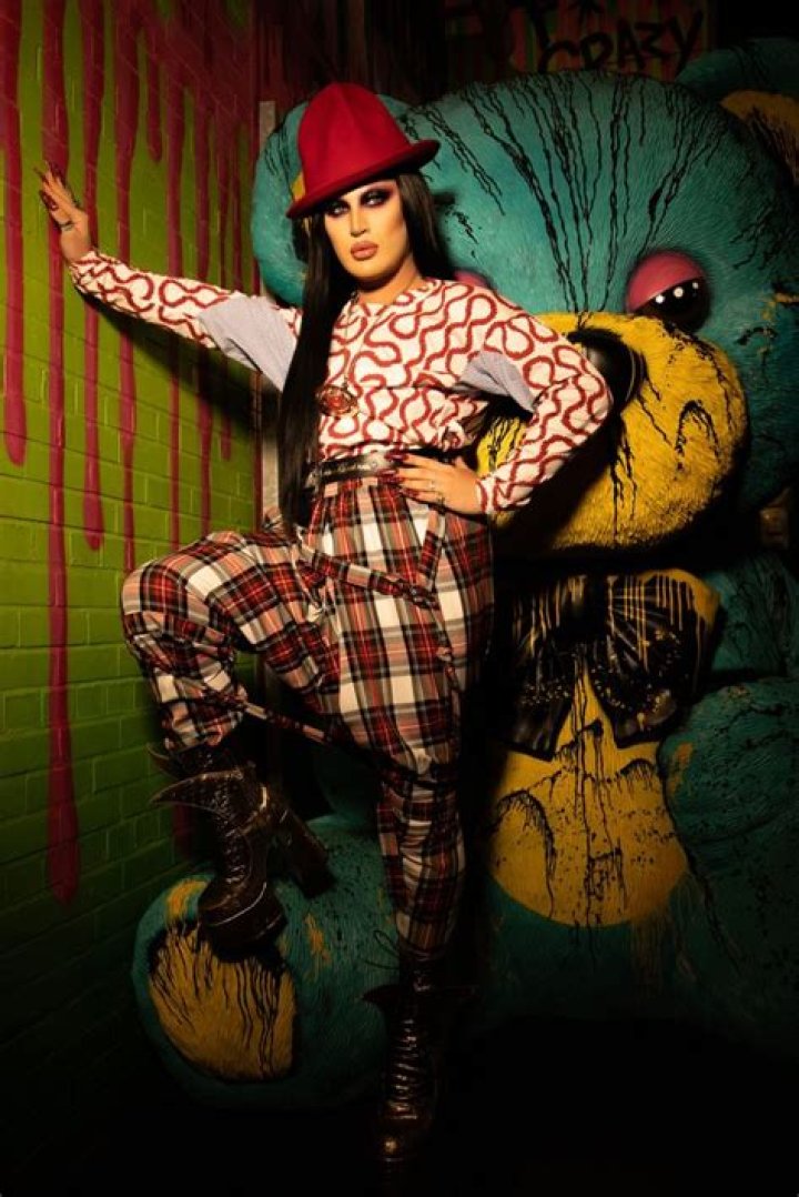 The Vivienne releases Spin Me Round