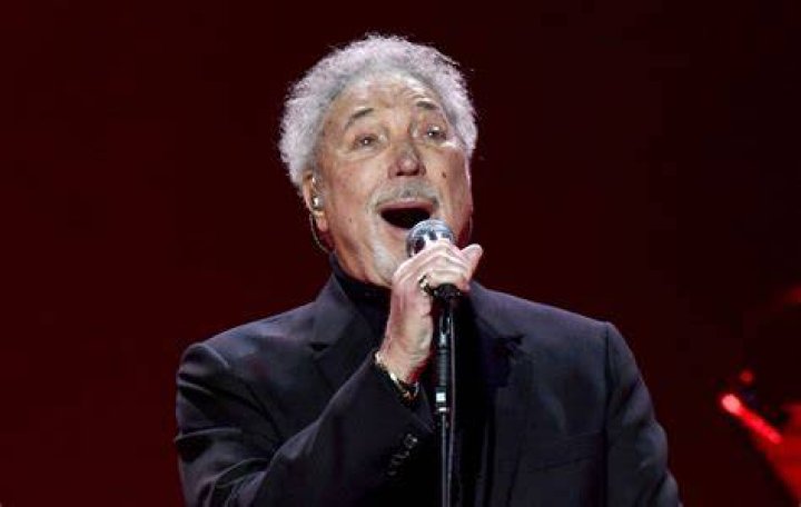 Tom Jones Shares New Track 'No Hole In My Head'