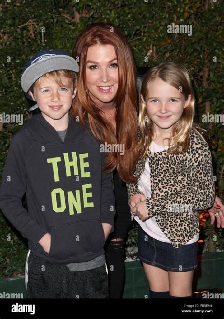 Violet Grace Deveraux Sanford » Age, Net Worth, Family, Bio, News