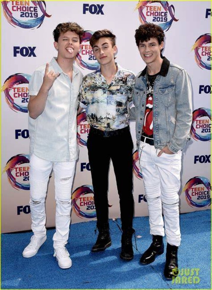 Vote Johnny Orlando for Choice Web Star: Music