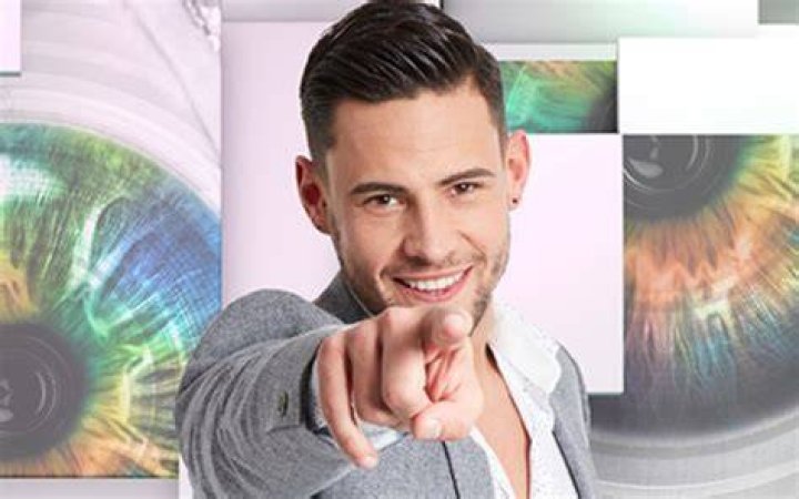 What is Andrew Brady's Snapchat?