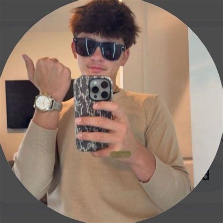 What is Jake Bugg's Snapchat?