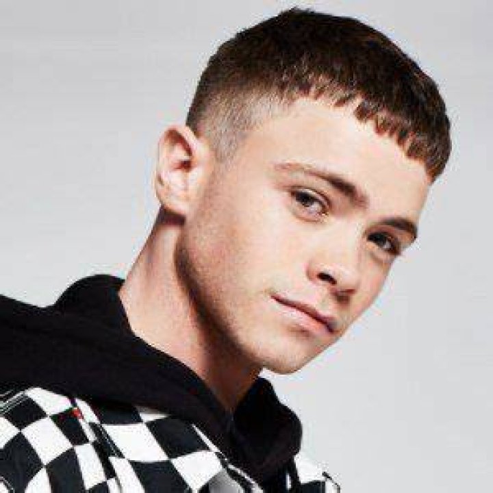 What is Sonny Hardman's Snapchat?