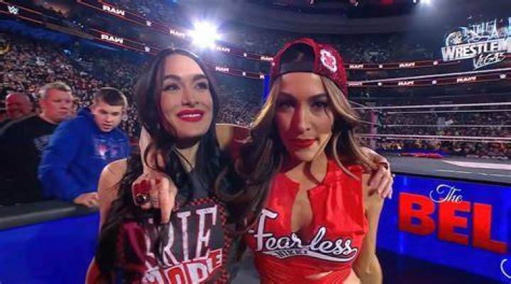 WWE: The Bella Twins Story is Beyond Help – Opinion